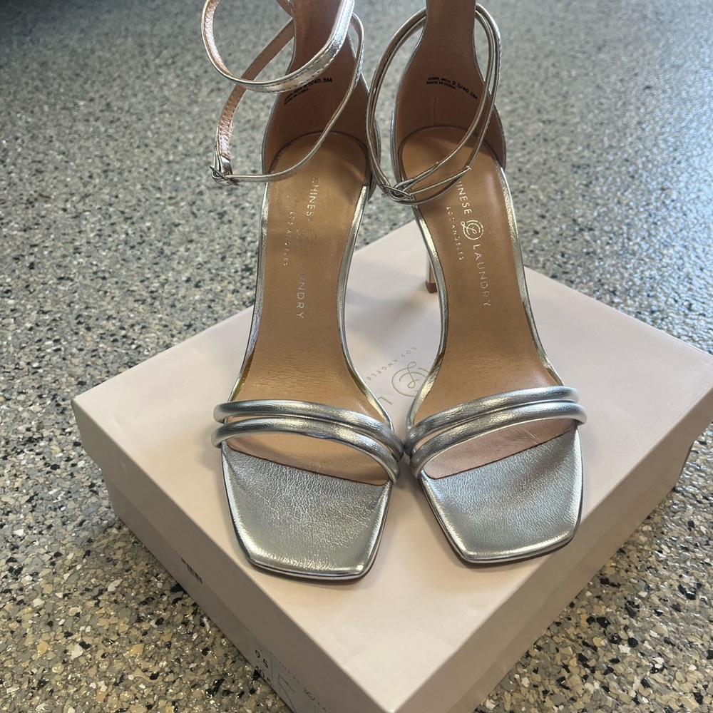 Chinese Laundry Jasmine Metallic Heel